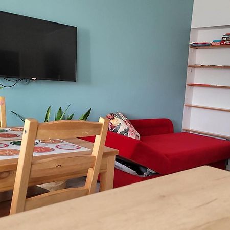 Apartament "Przy Jeziorku" Kętrzyn Extérieur photo