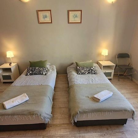 Apartament "Przy Jeziorku" Kętrzyn Extérieur photo