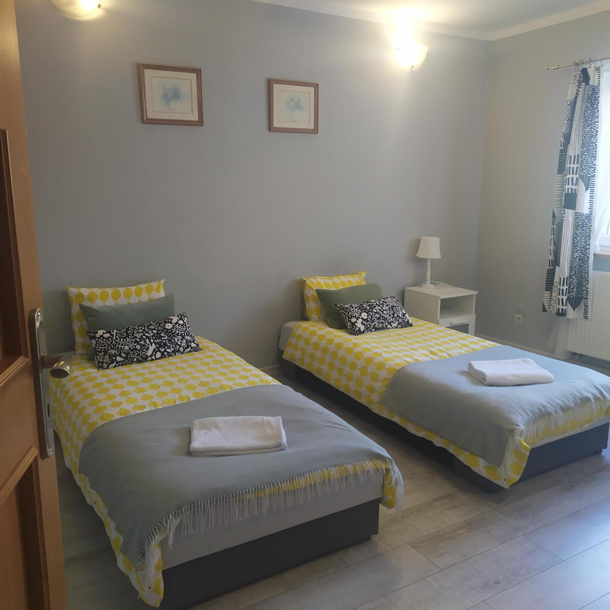 Apartament "Przy Jeziorku" Kętrzyn Extérieur photo